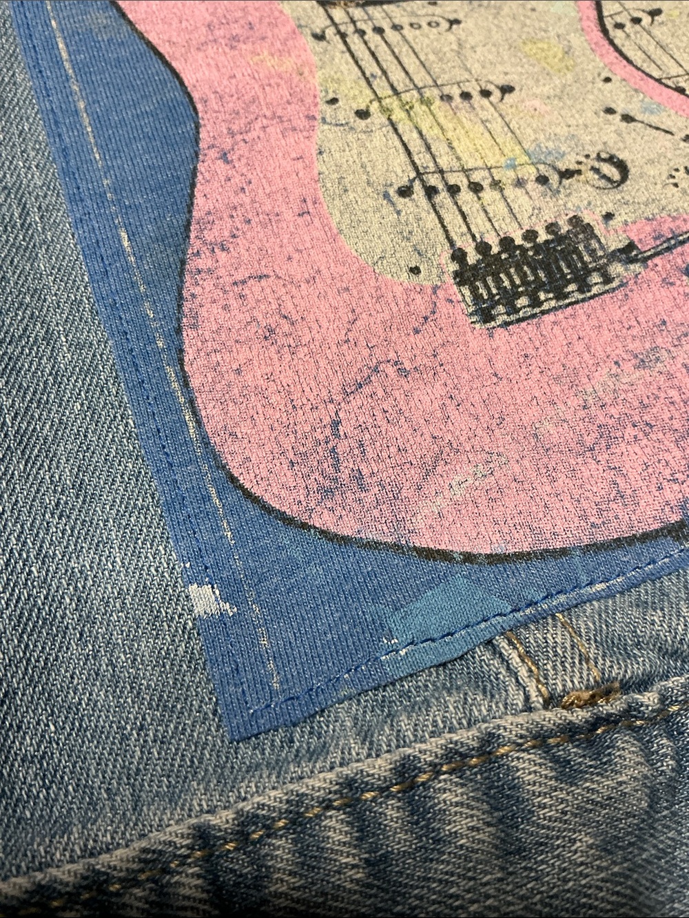 Fender Electric Guitar Upcycled Denim Jacket Unisex 7 Band Grunge 80s - Picture 5 of 11